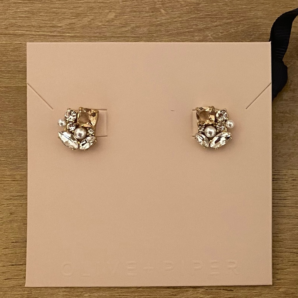 Olive + Piper Cluster Stud Earrings (10 Pair)